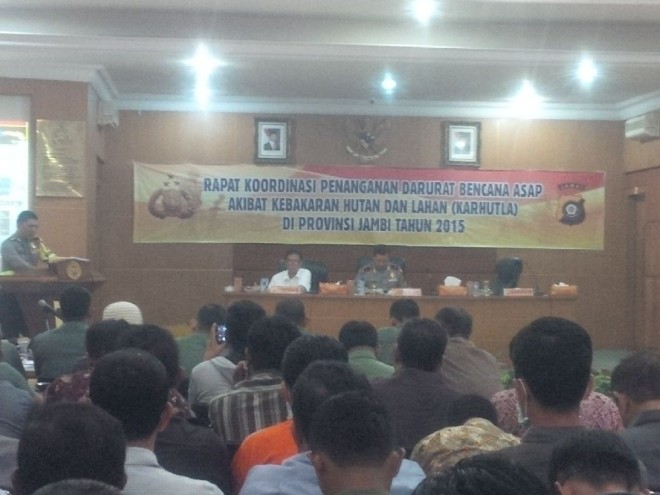 Rapat koordinasi penanganan kabut asap di Mapolda Jambi